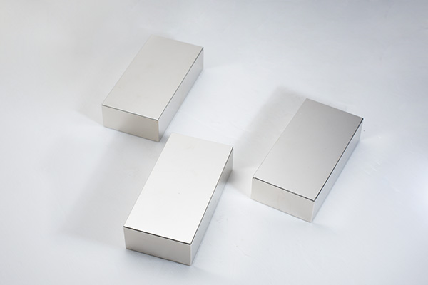 方块磁铁